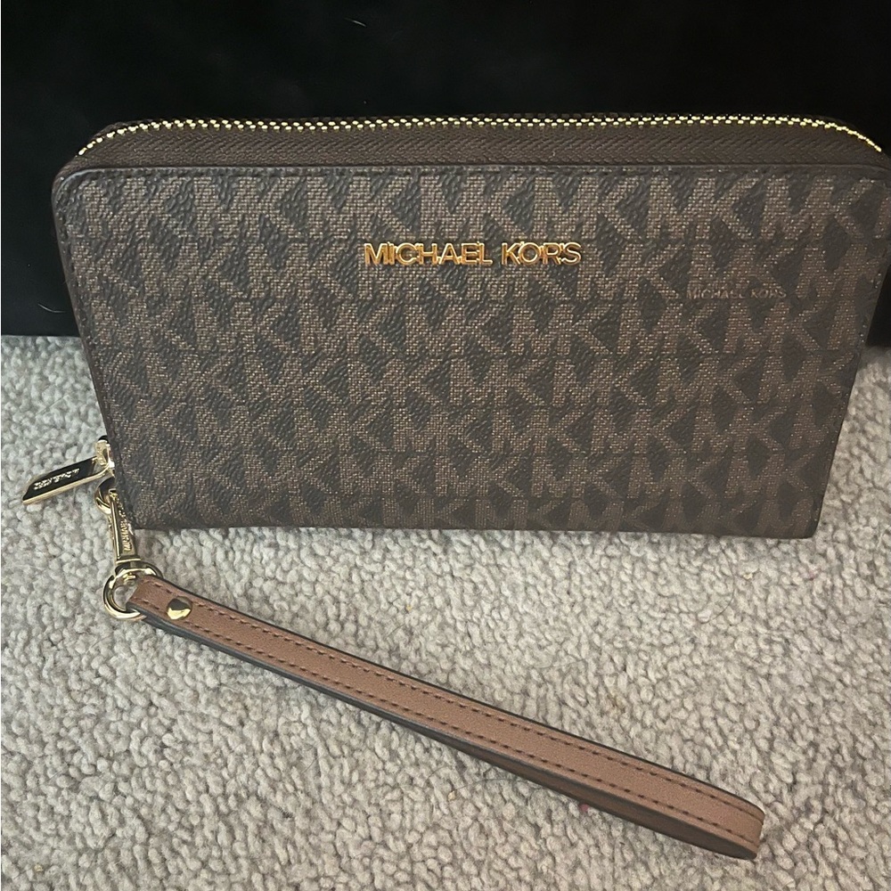 Michael Kors Tan Jet Set Wallet